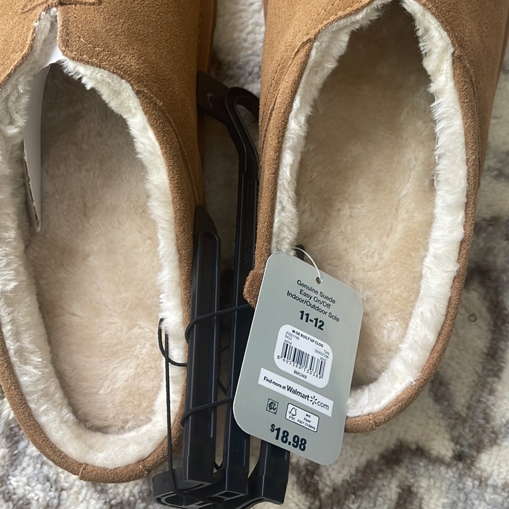 Nice fur slippers - Picture 2 of 3